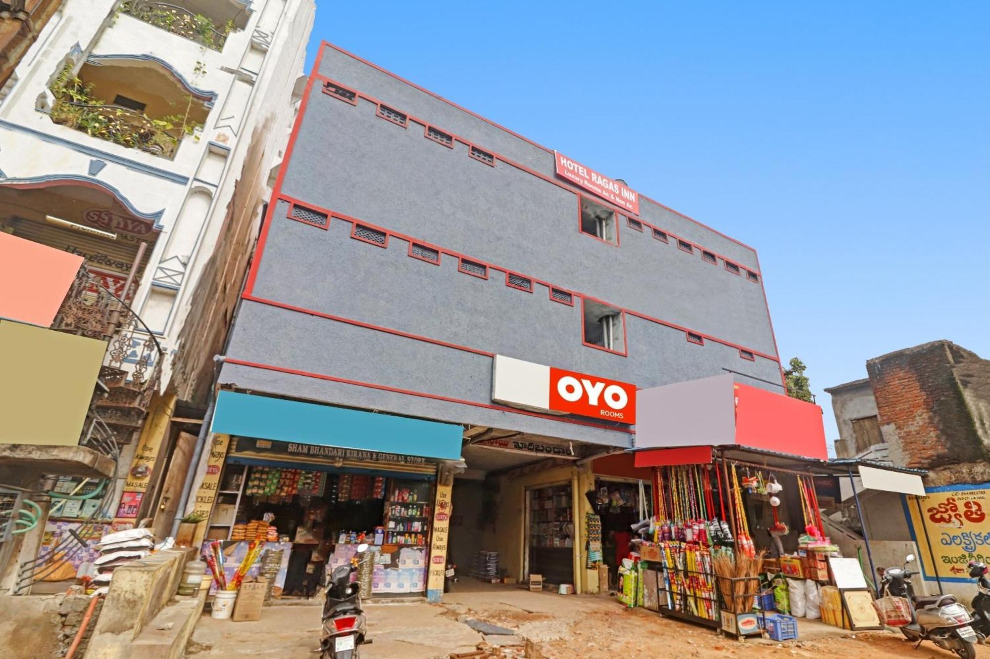 Hotel O Lavish Stay حيدر أباد المظهر الخارجي الصورة