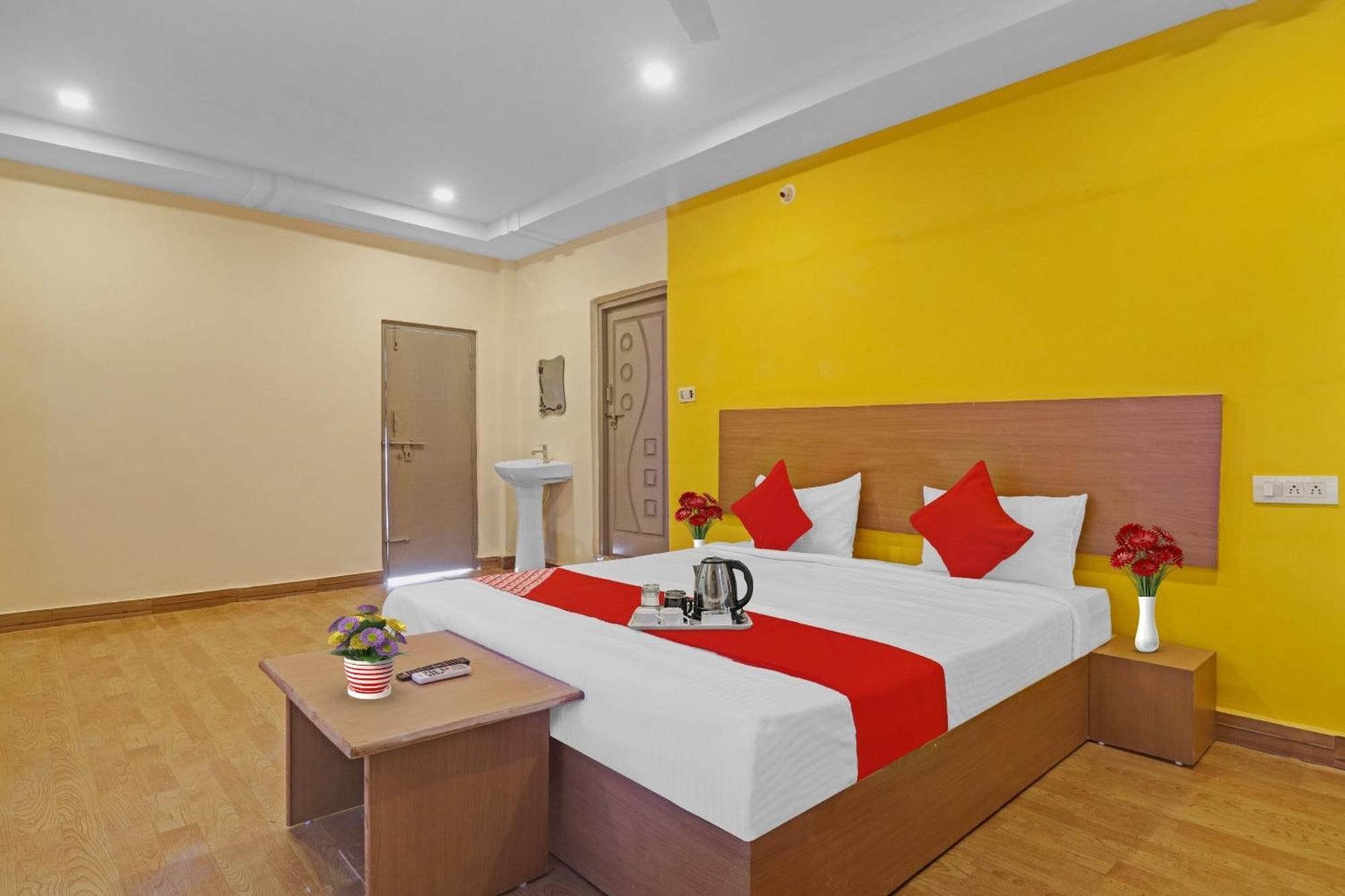 Hotel O Lavish Stay حيدر أباد المظهر الخارجي الصورة