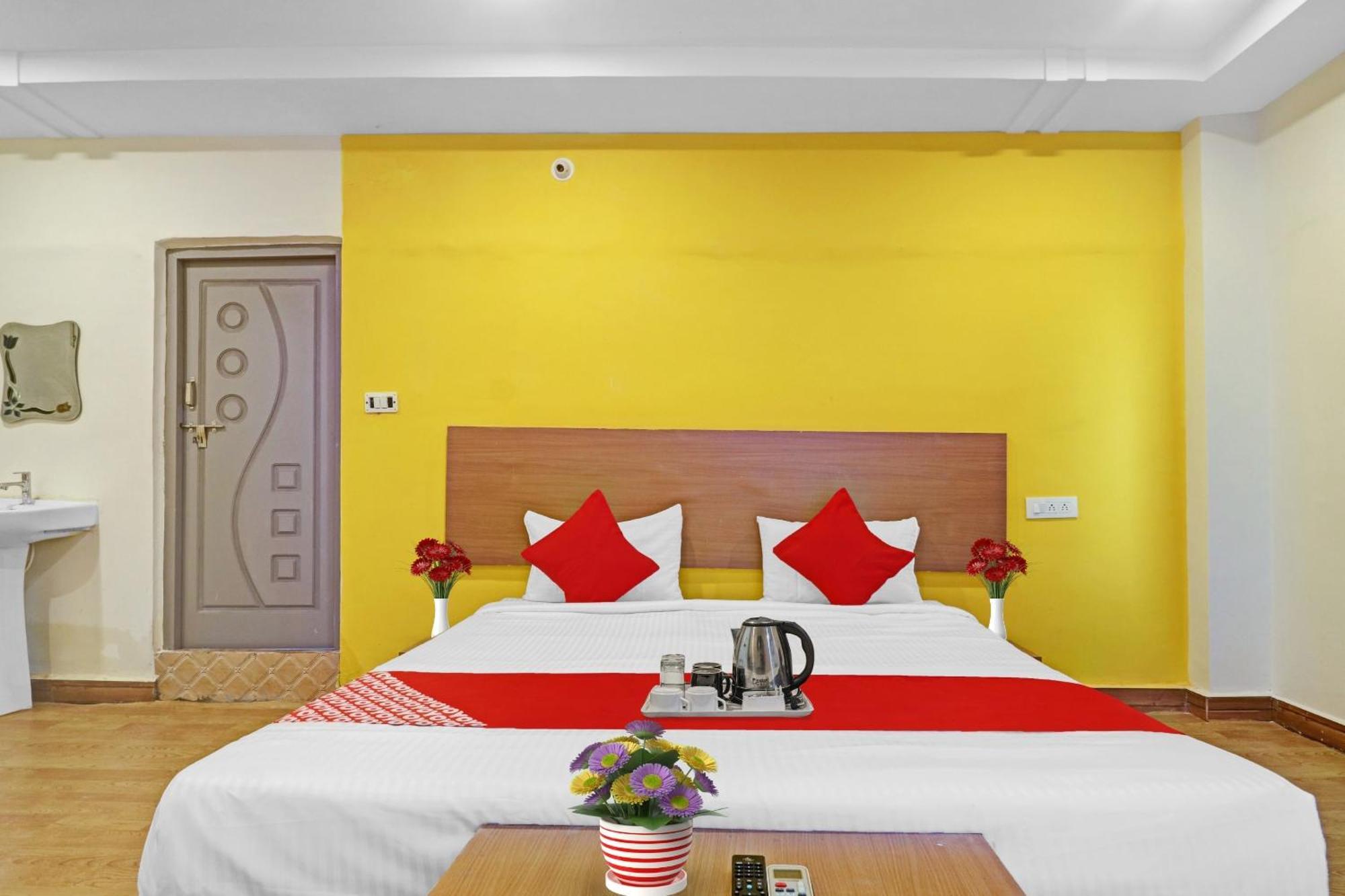 Hotel O Lavish Stay حيدر أباد المظهر الخارجي الصورة