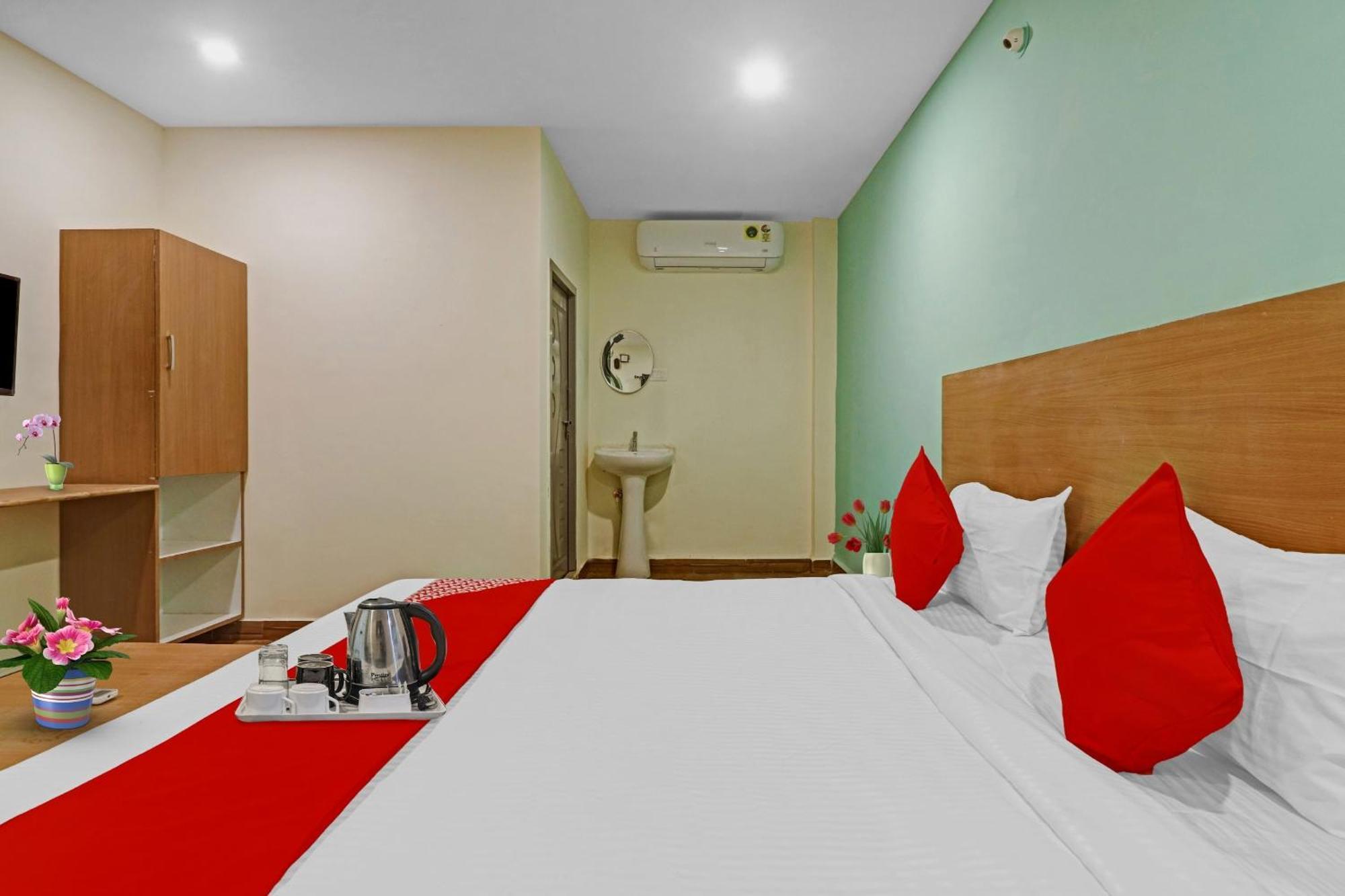Hotel O Lavish Stay حيدر أباد المظهر الخارجي الصورة