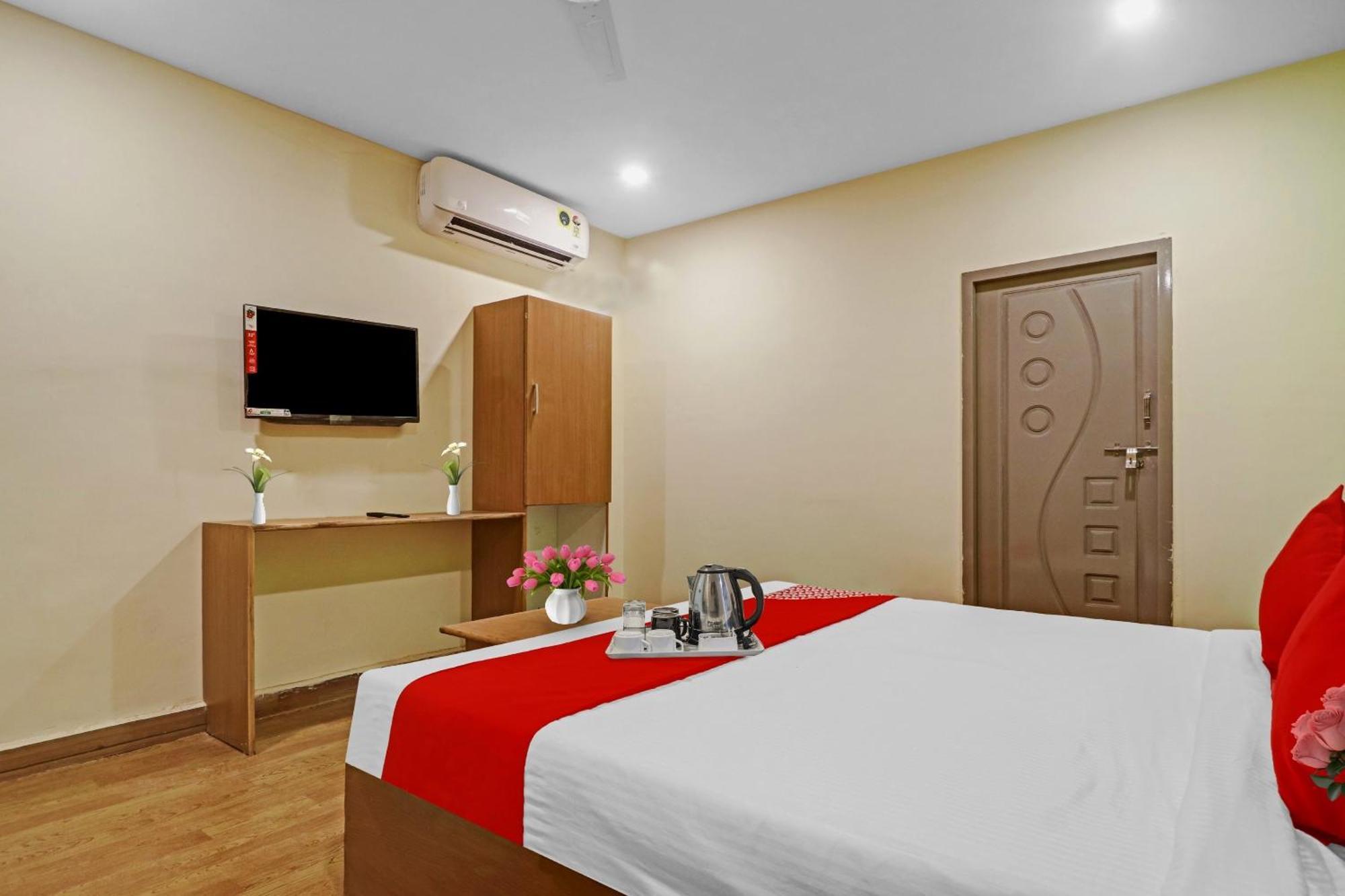 Hotel O Lavish Stay حيدر أباد المظهر الخارجي الصورة