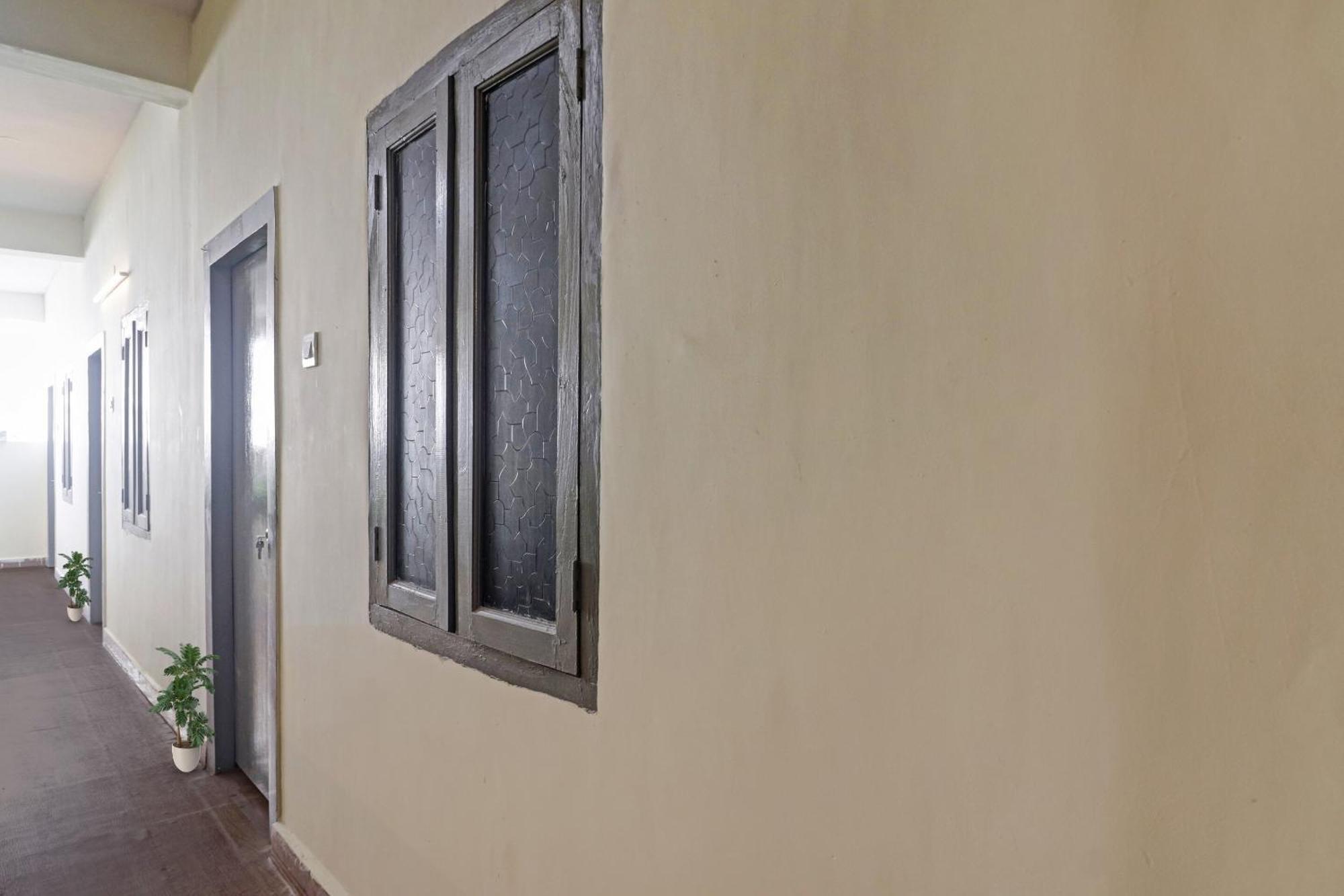 Hotel O Lavish Stay حيدر أباد المظهر الخارجي الصورة
